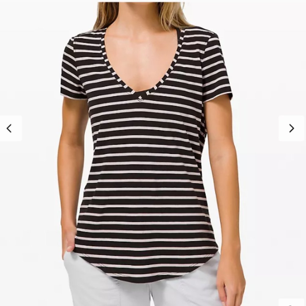 Lululemon Athletica Love Tee V Neck Shirt